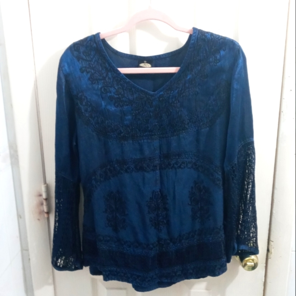 Medieval Peasant Embroidery Crochet Sleeves Top *Flawed